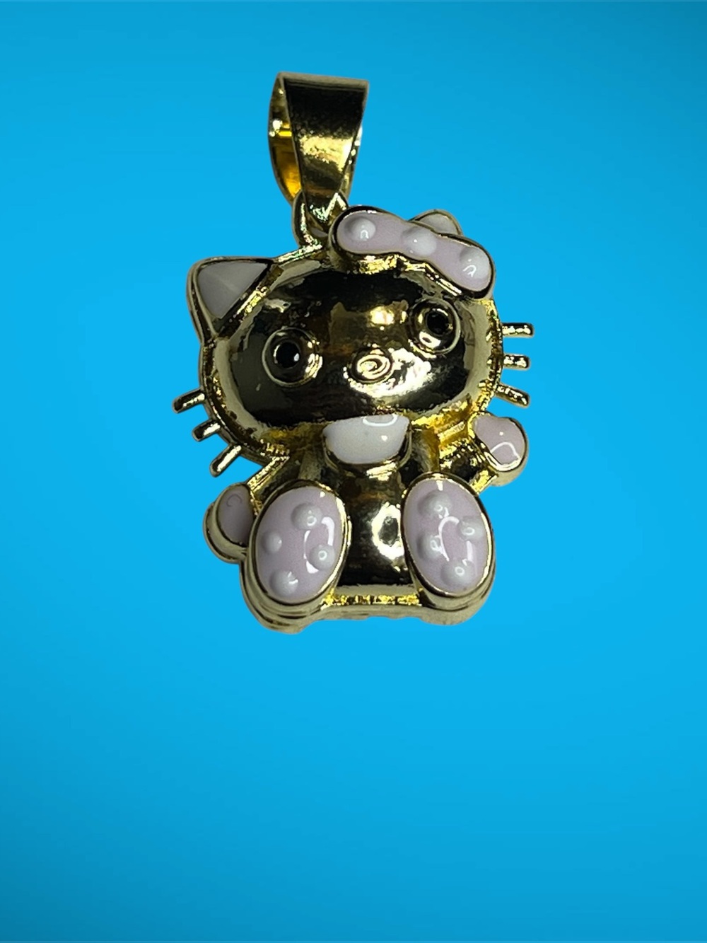 Hello Kitty Pendant - Picture 2 of 4